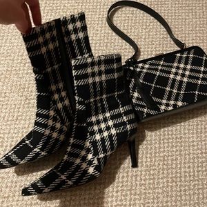 Burberry Wool Boots